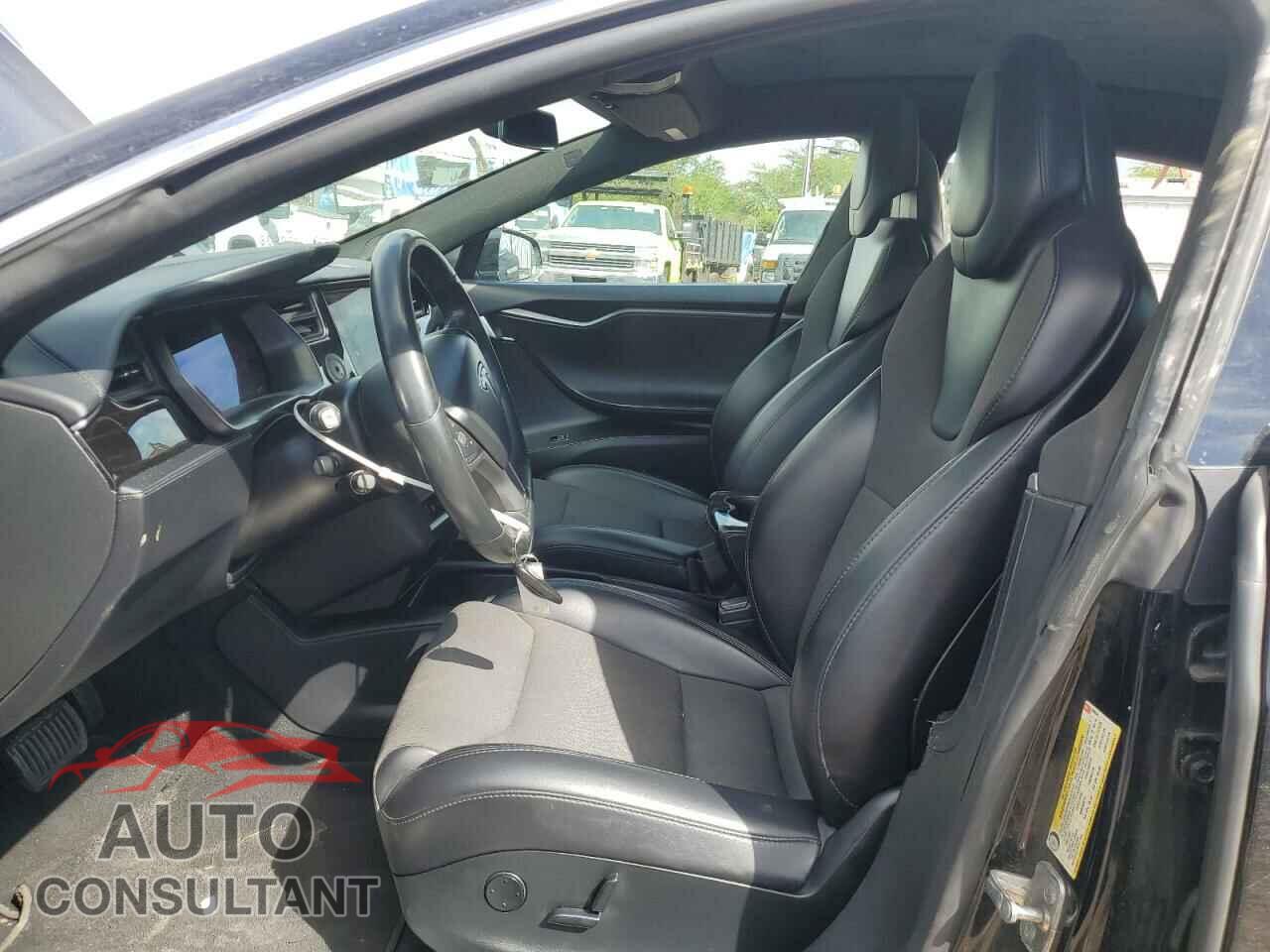 TESLA MODEL S 2018 - 5YJSA1E20JF294041