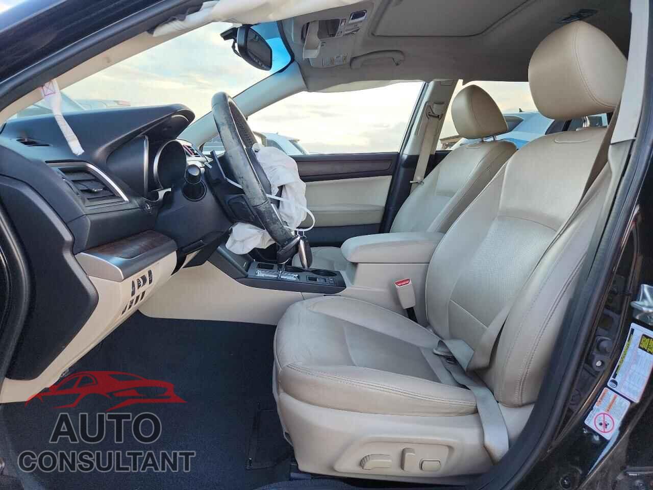 SUBARU OUTBACK 2017 - 4S4BSEKC5H3230193