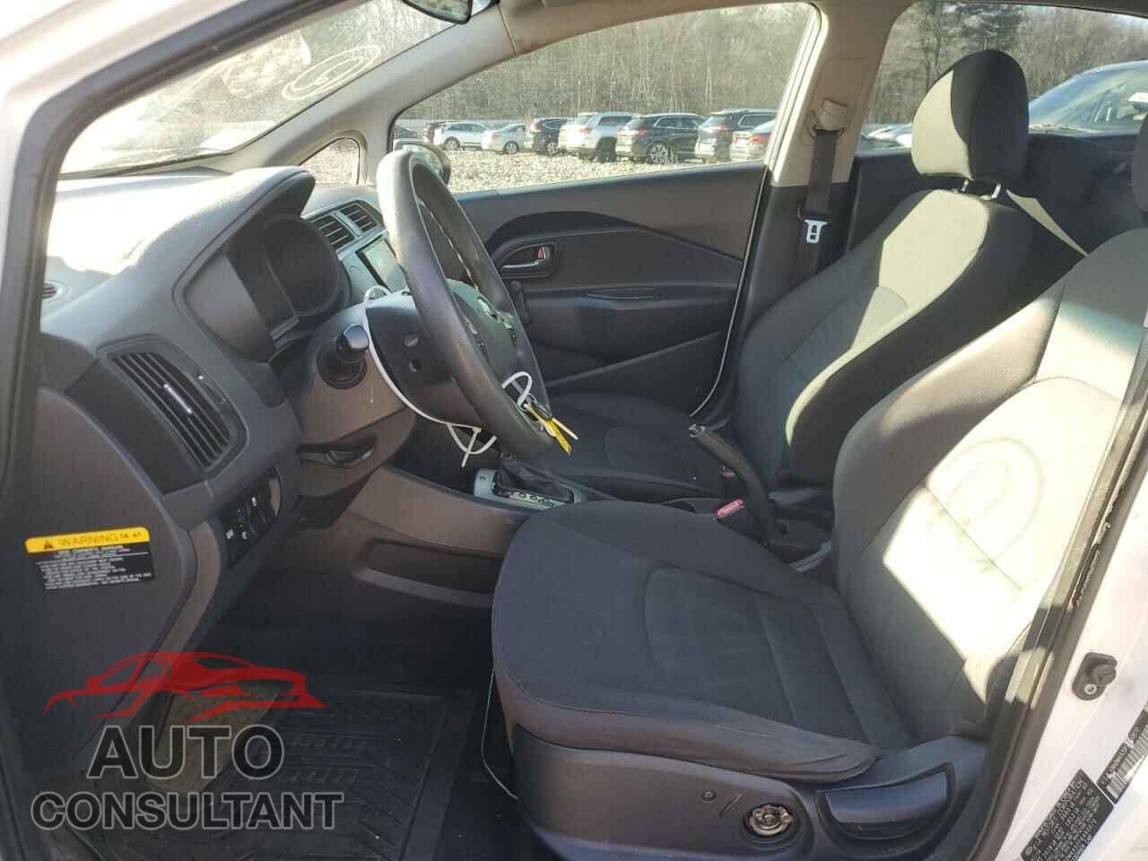 KIA RIO 2015 - KNADM4A33F6440870