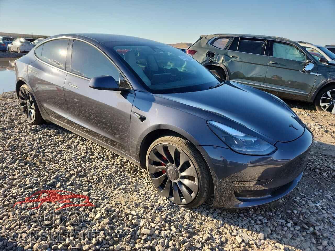 TESLA MODEL 3 2023 - 5YJ3E1ECXPF551085