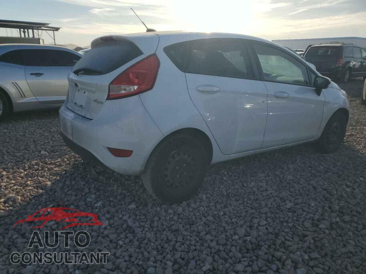 FORD FIESTA 2013 - 3FADP4EJ3DM205424