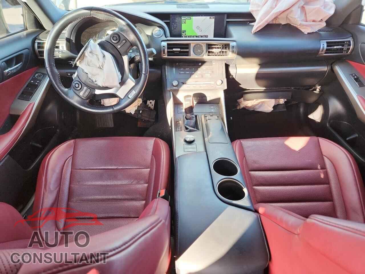 LEXUS IS 2015 - JTHCE1D28F5007661