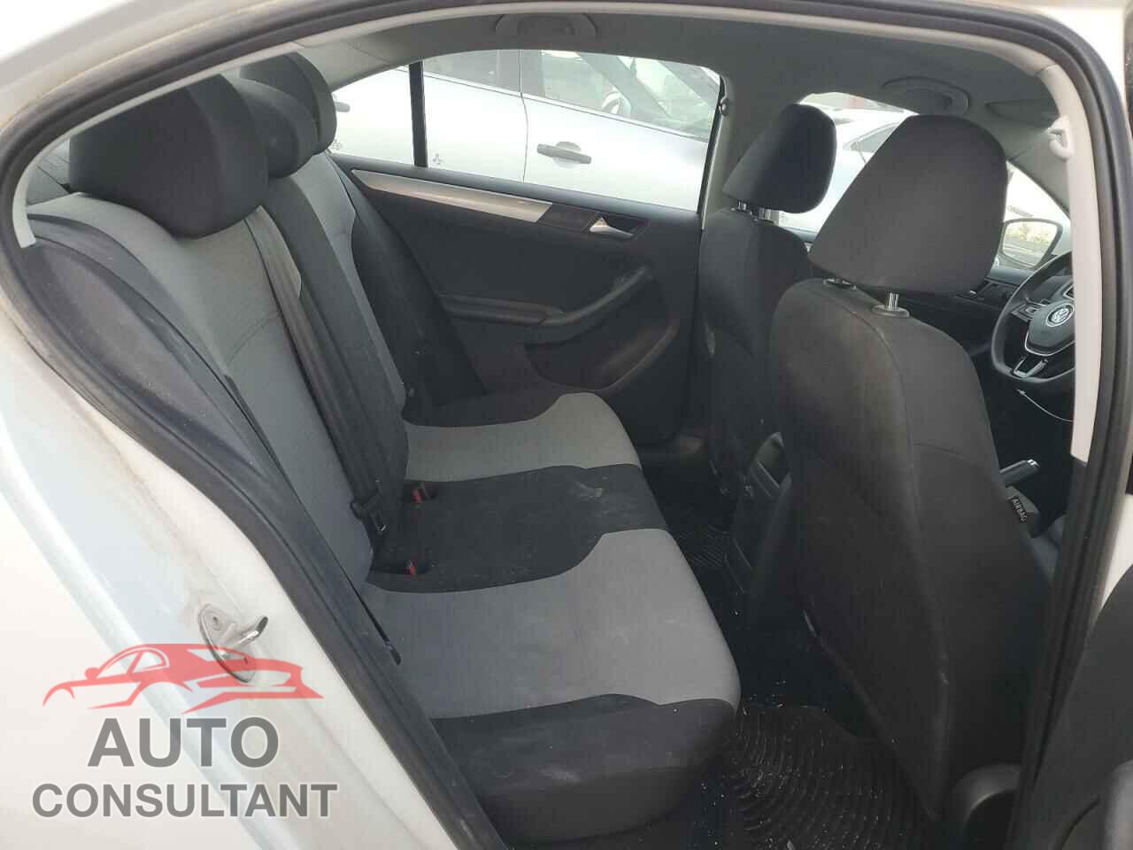 VOLKSWAGEN JETTA 2017 - 3VW2B7AJ6HM274019