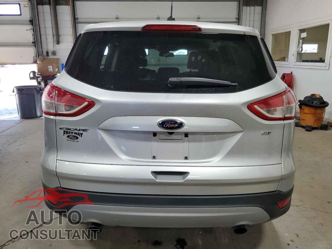 FORD ESCAPE 2015 - 1FMCU0G7XFUC57779