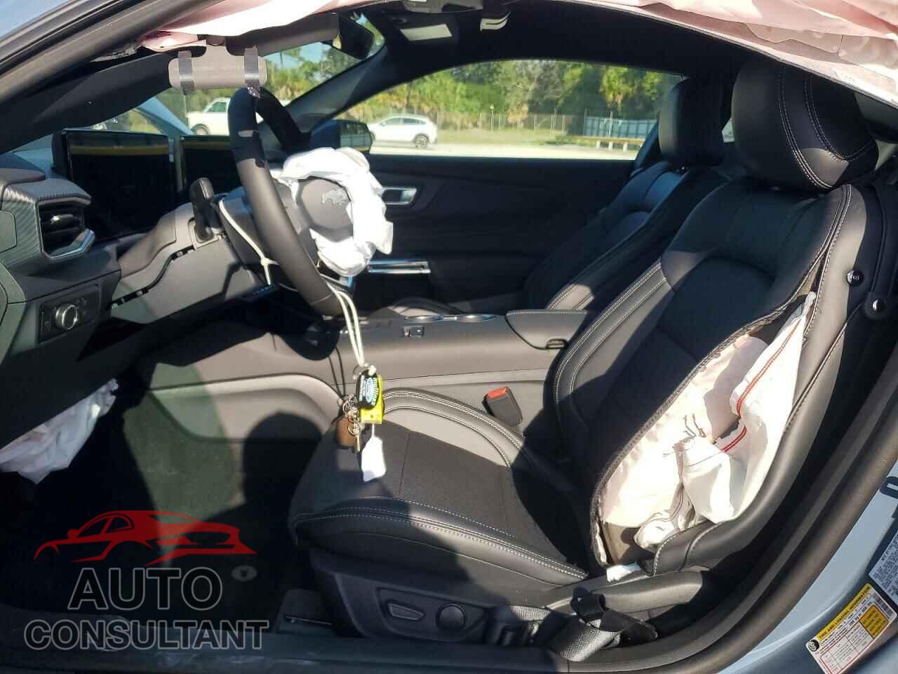 FORD MUSTANG 2026 - 1FA6P8TH4T5123500