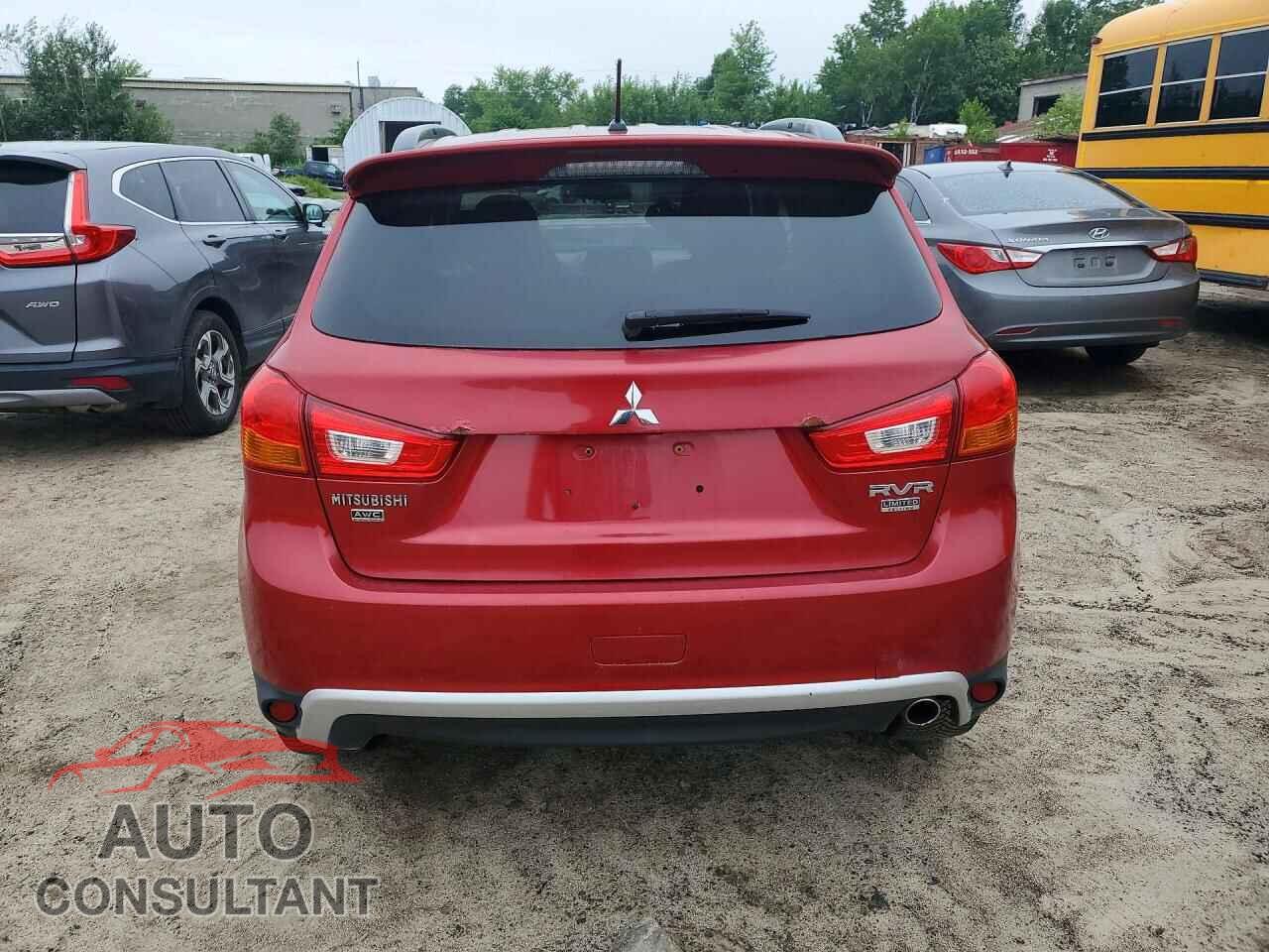 MITSUBISHI OUTLANDER 2015 - 4A4AJ4AU9FE602667