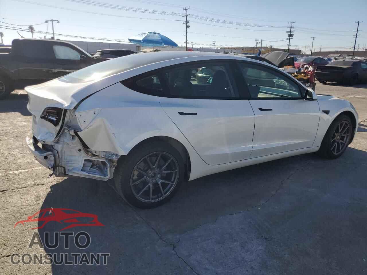 TESLA MODEL 3 2023 - 5YJ3E1EA5PF568858