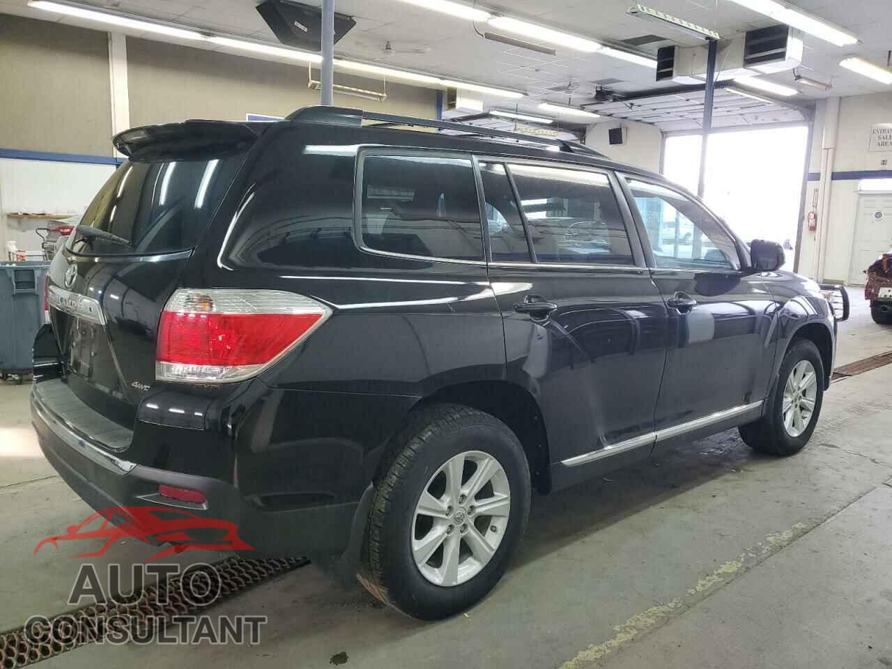 TOYOTA HIGHLANDER 2012 - 5TDBK3EH1CS137159