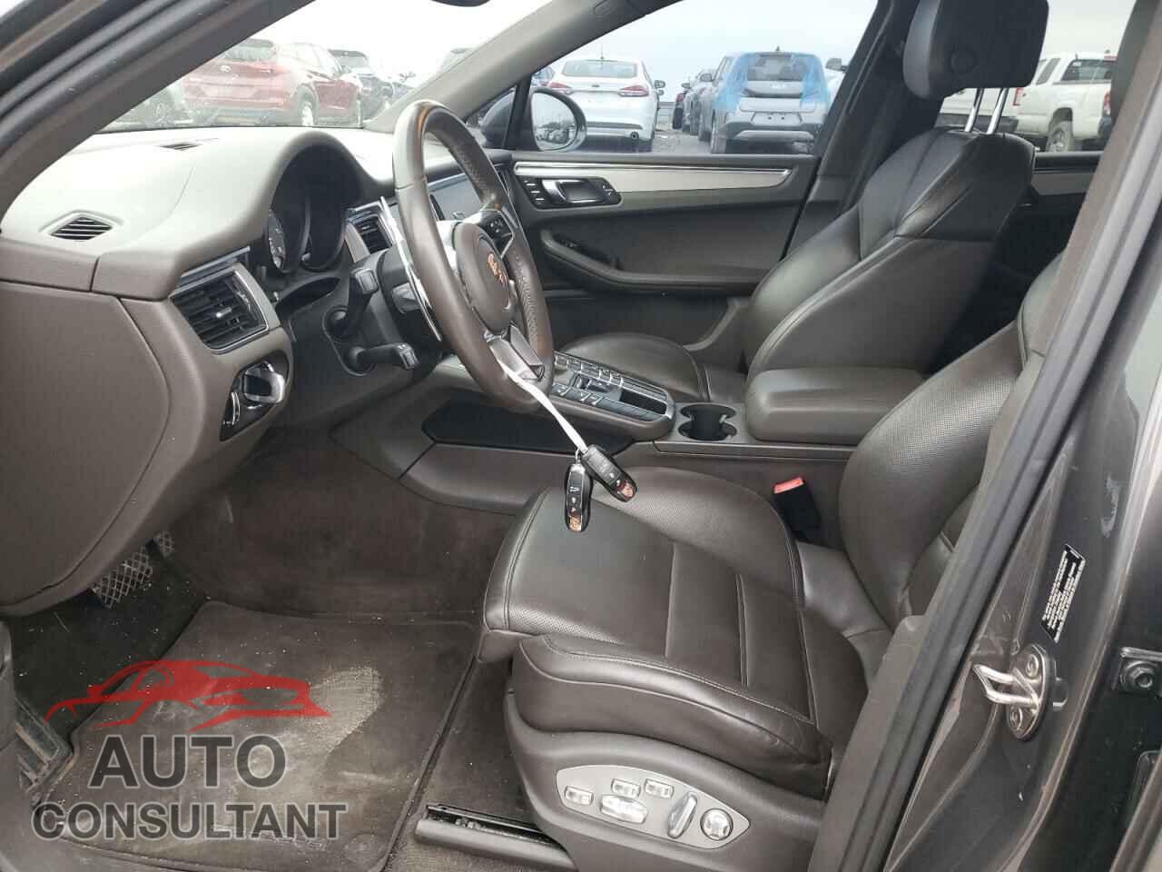 PORSCHE MACAN 2015 - WP1AB2A59FLB68858