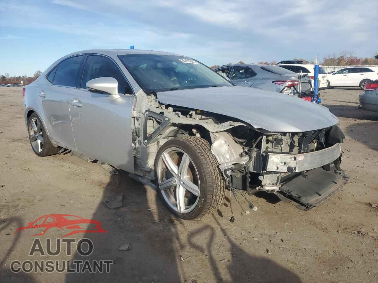 LEXUS IS 2014 - JTHBE1D20E5000598