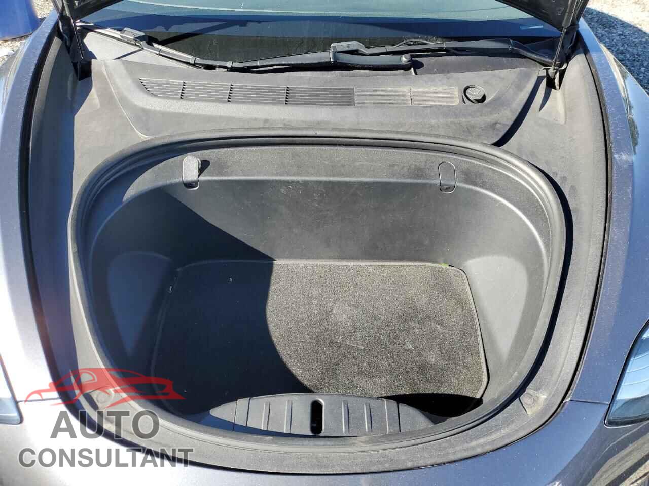 TESLA MODEL 3 2018 - 5YJ3E1EB2JF186951
