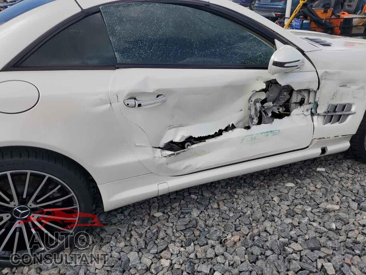 MERCEDES-BENZ SL-CLASS 2011 - WDBSK7BA8BF165276