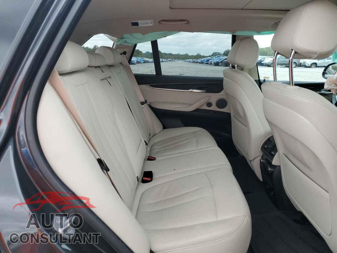 BMW X5 2015 - 5UXKR0C5XF0P14893