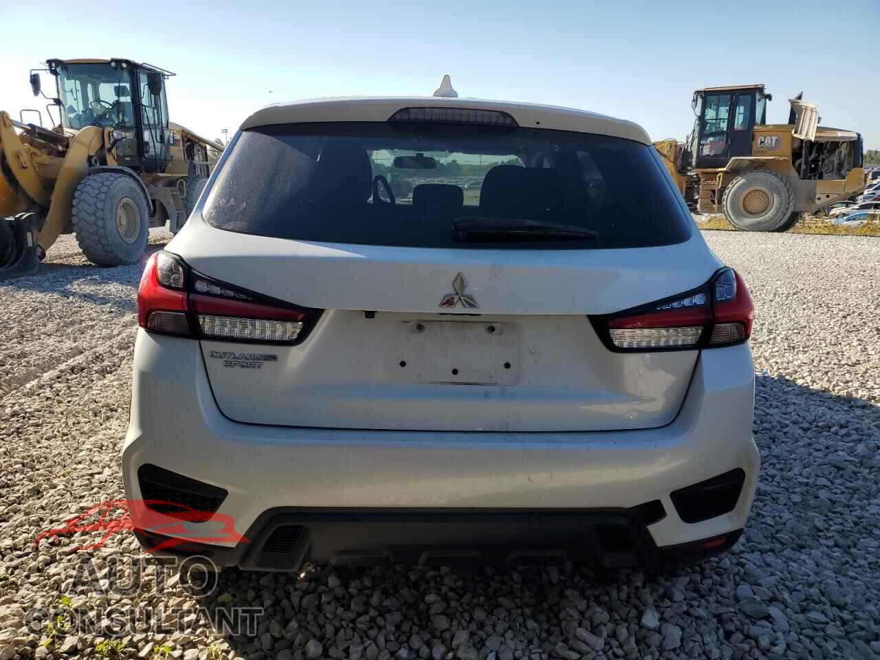 MITSUBISHI OUTLANDER 2020 - JA4AP3AU2LU022348