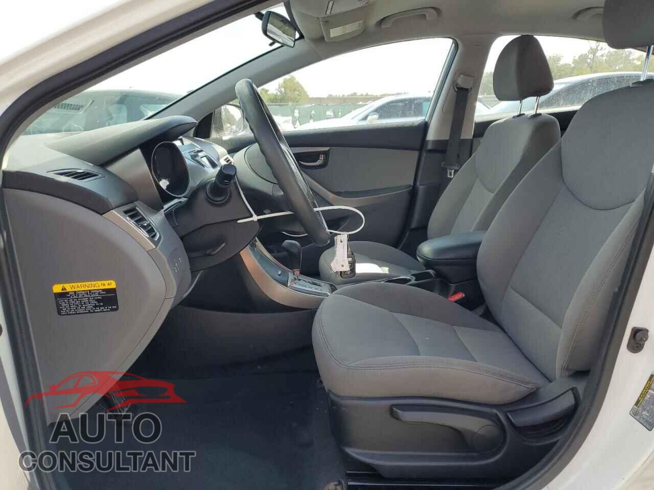HYUNDAI ELANTRA 2013 - 5NPDH4AE0DH295301