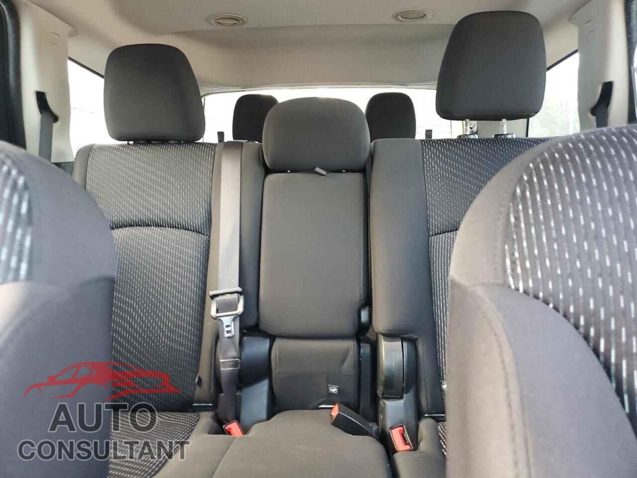 DODGE JOURNEY 2018 - 3C4PDCBB4JT172023