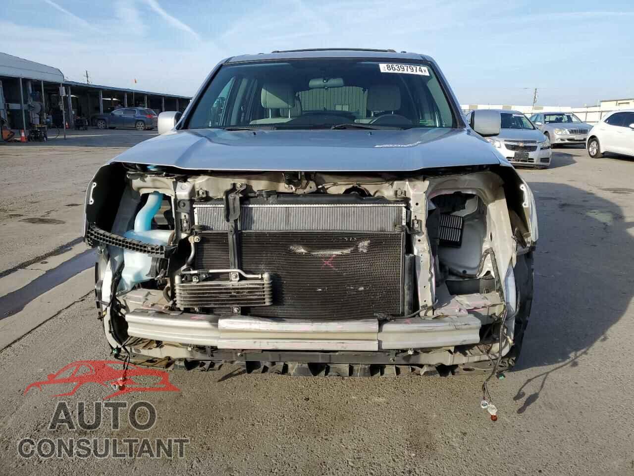 HONDA PILOT 2015 - 5FNYF4H41FB008635