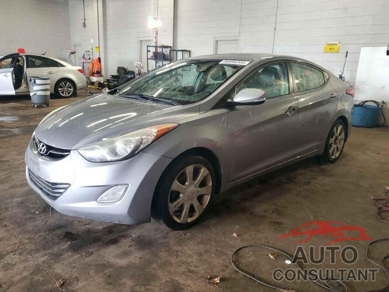 HYUNDAI ELANTRA 2013 - KMHDH4AE8DU696225