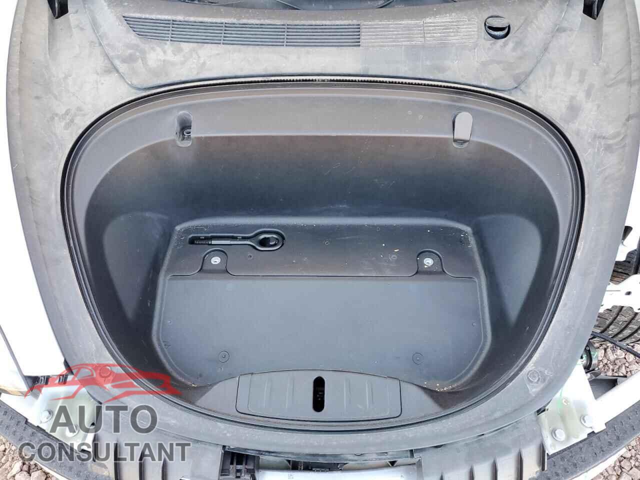TESLA MODEL 3 2019 - 5YJ3E1EB6KF454059