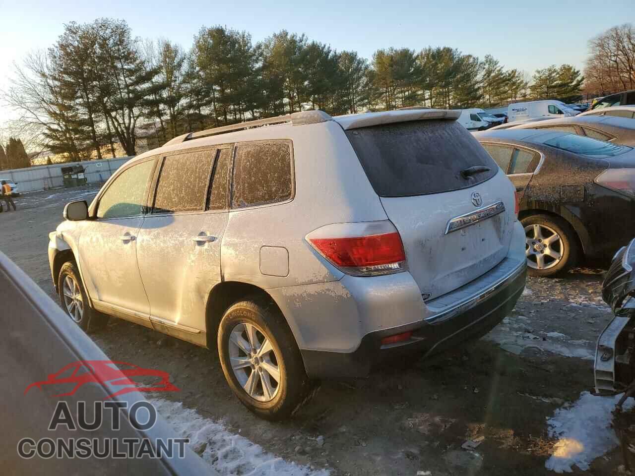 TOYOTA HIGHLANDER 2012 - 5TDBK3EH2CS153323