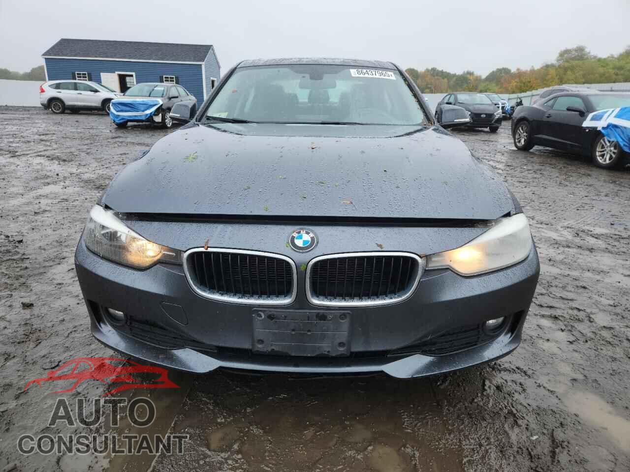 BMW 3 SERIES 2013 - WBA3C3C54DF982273