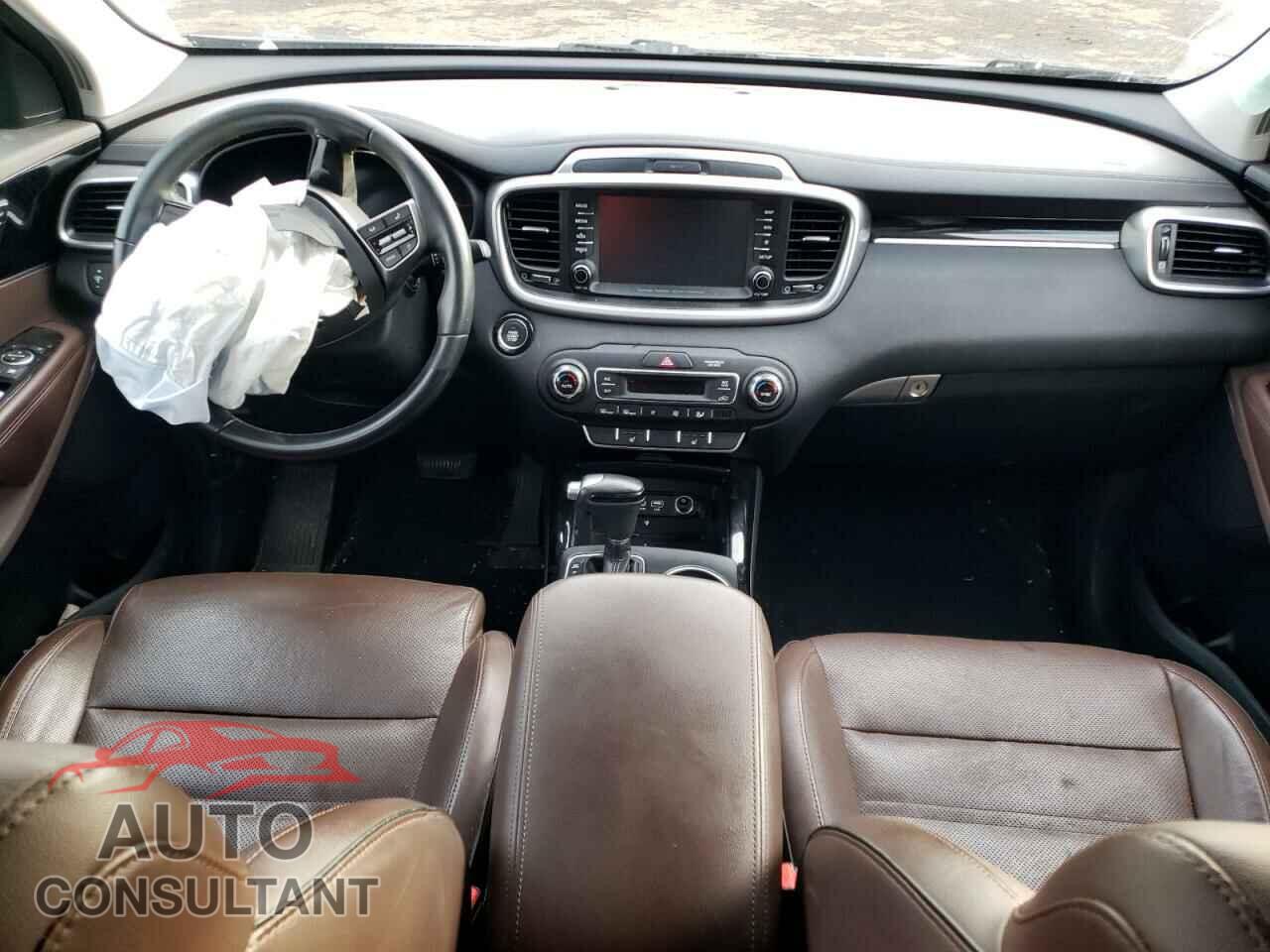 KIA SORENTO 2019 - 5XYPKDA5XKG510086