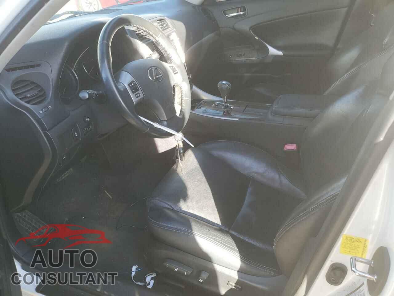 LEXUS IS 2012 - JTHCF5C25C5059458
