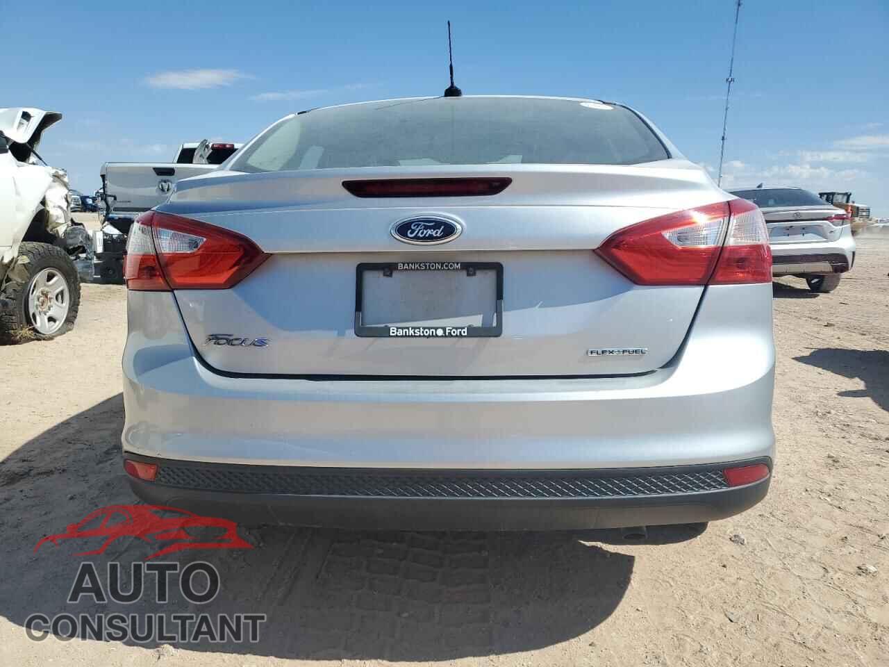 FORD FOCUS 2012 - 1FAHP3E2XCL475951