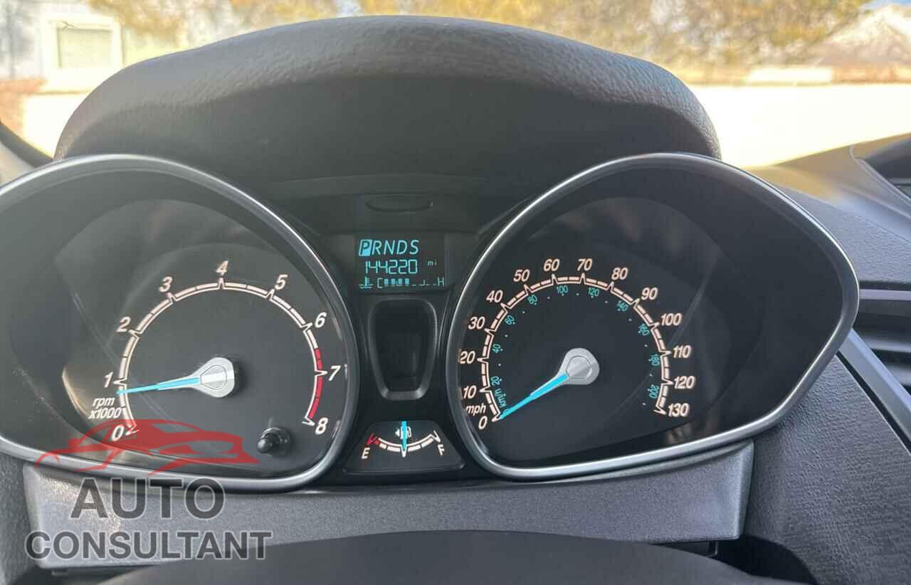 FORD FIESTA 2019 - 3FADP4EJ1KM118621