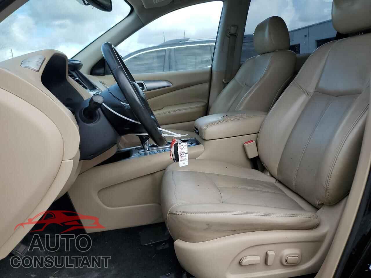 NISSAN PATHFINDER 2018 - 5N1DR2MN5JC636627