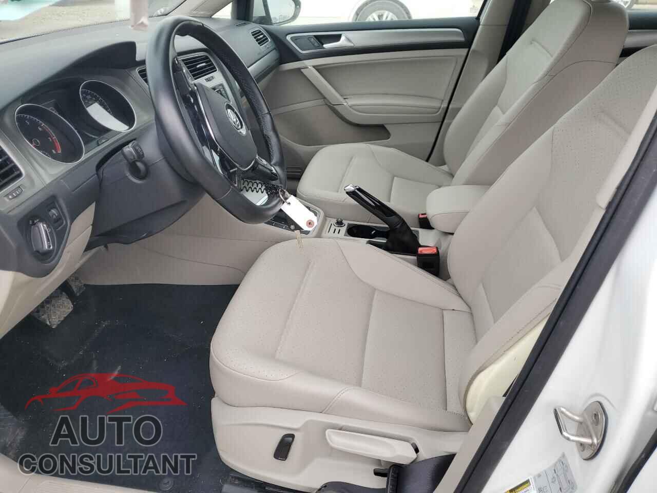 VOLKSWAGEN GOLF 2017 - 3VW217AU5HM070695