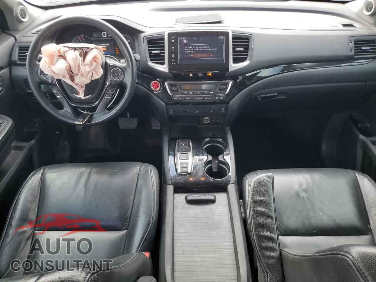 HONDA PILOT 2017 - 5FNYF5H92HB008843