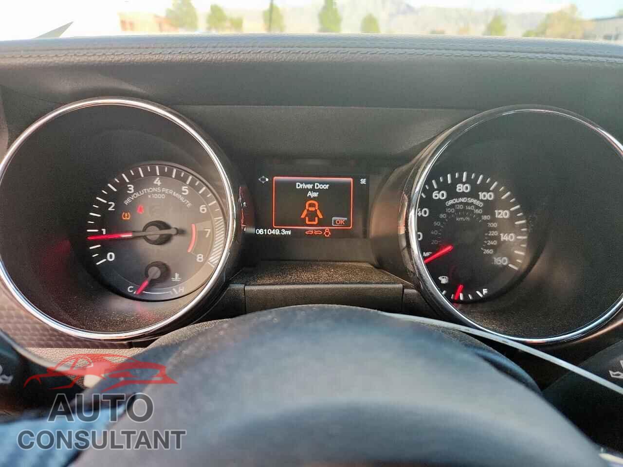 FORD MUSTANG 2017 - 1FA6P8CF1H5272310