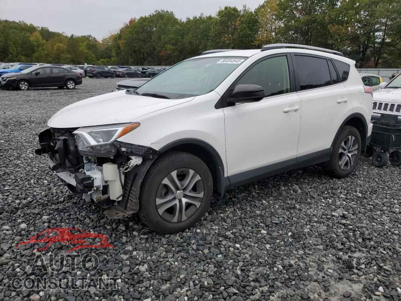 TOYOTA RAV4 2017 - JTMBFREV6HJ147722