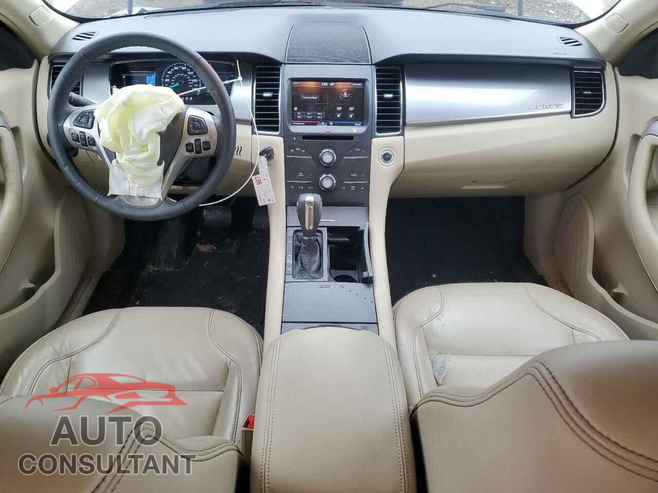 FORD TAURUS 2013 - 1FAHP2E82DG122757