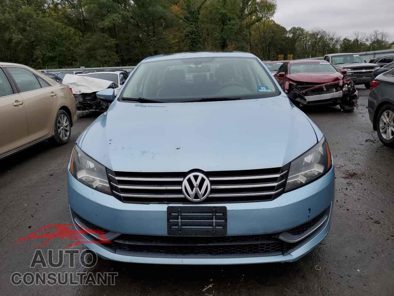 VOLKSWAGEN PASSAT 2012 - 1VWBP7A35CC031475