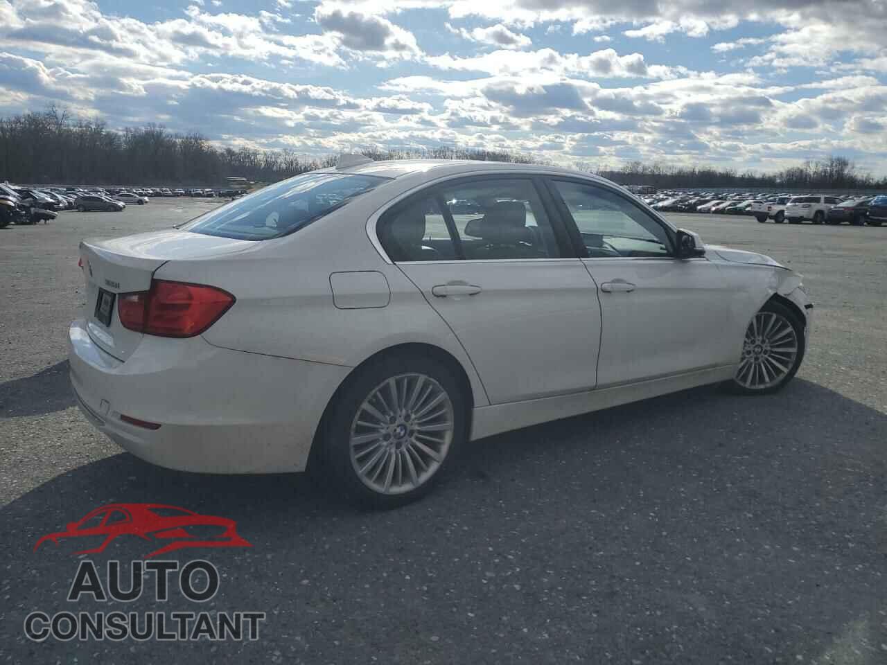 BMW 3 SERIES 2015 - WBA3B3C58FF546404
