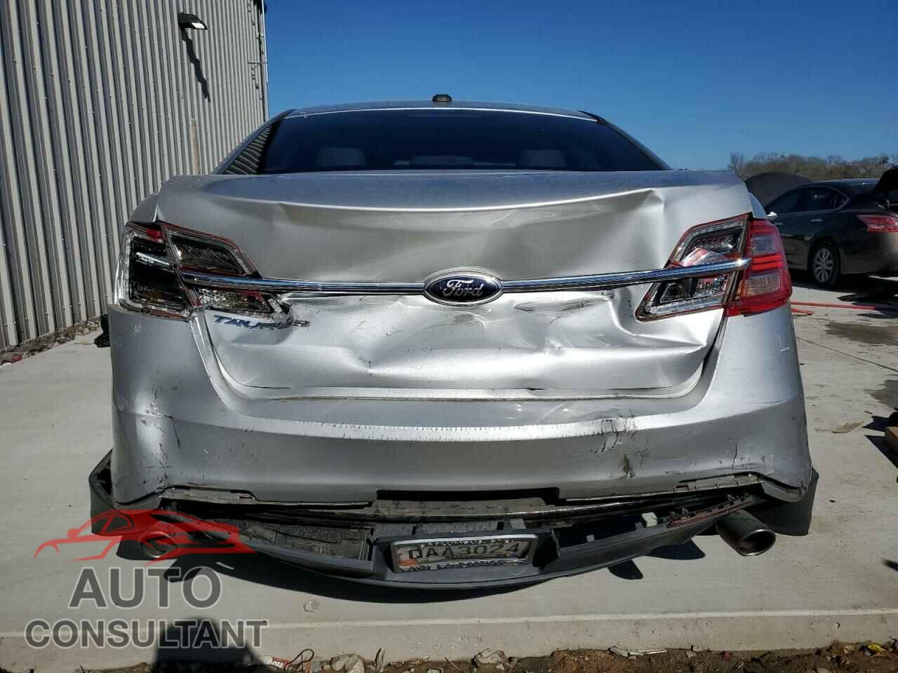 FORD TAURUS 2013 - 1FAHP2D8XDG130767