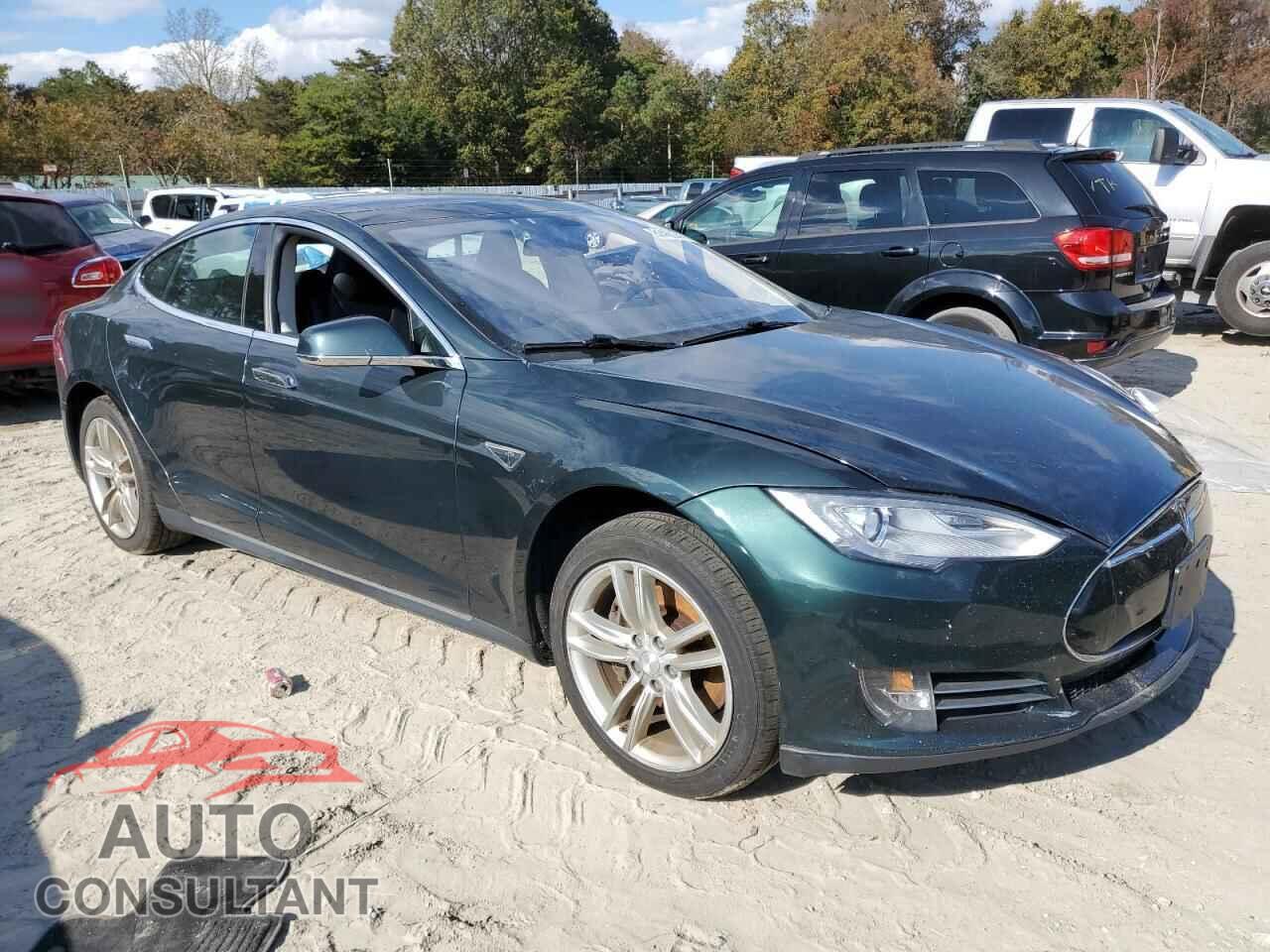 TESLA MODEL S 2014 - 5YJSA1H16EFP48723