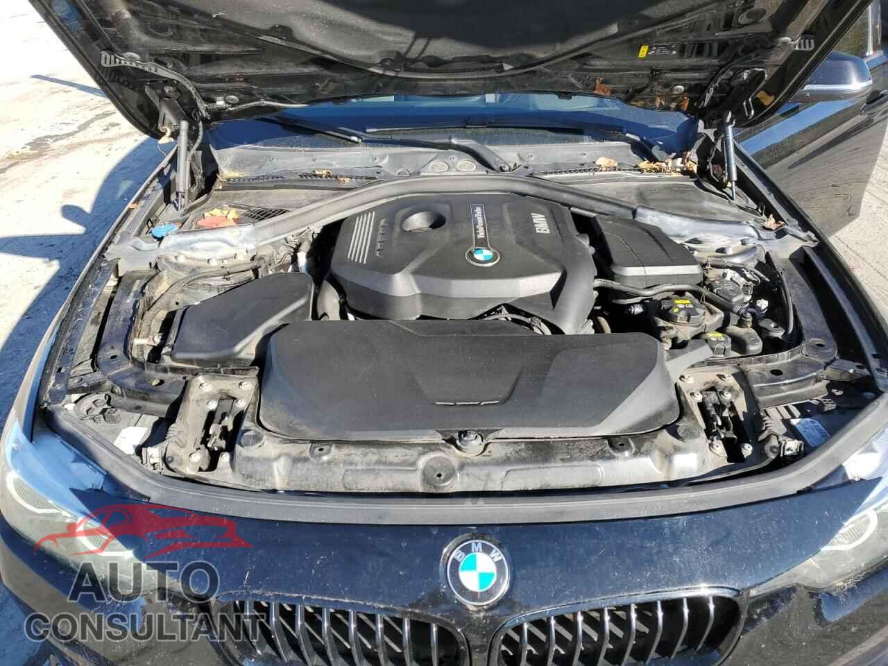 BMW 3 SERIES 2018 - WBA8D9C54JA615176
