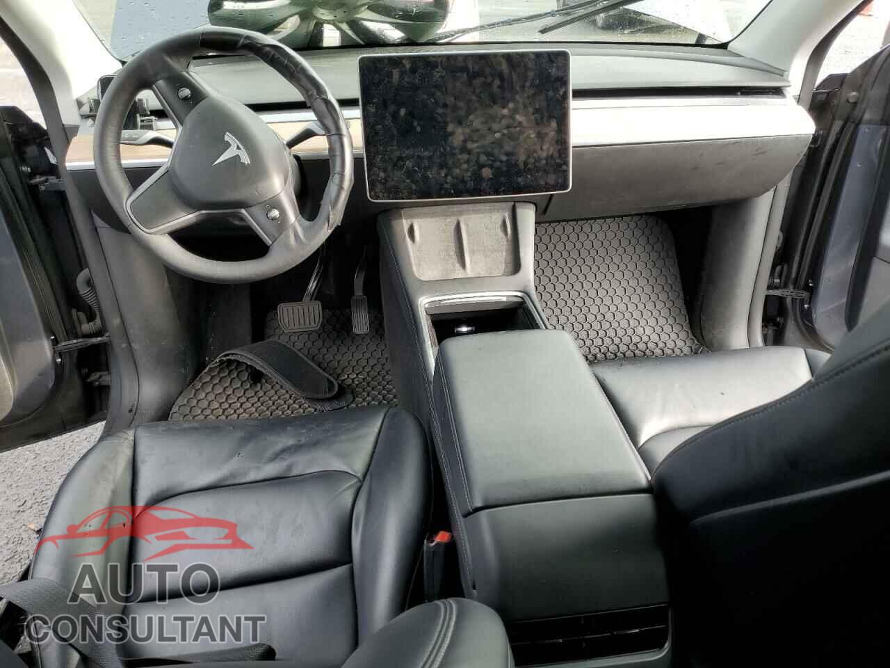 TESLA MODEL Y 2022 - 7SAYGAEE2NF349018