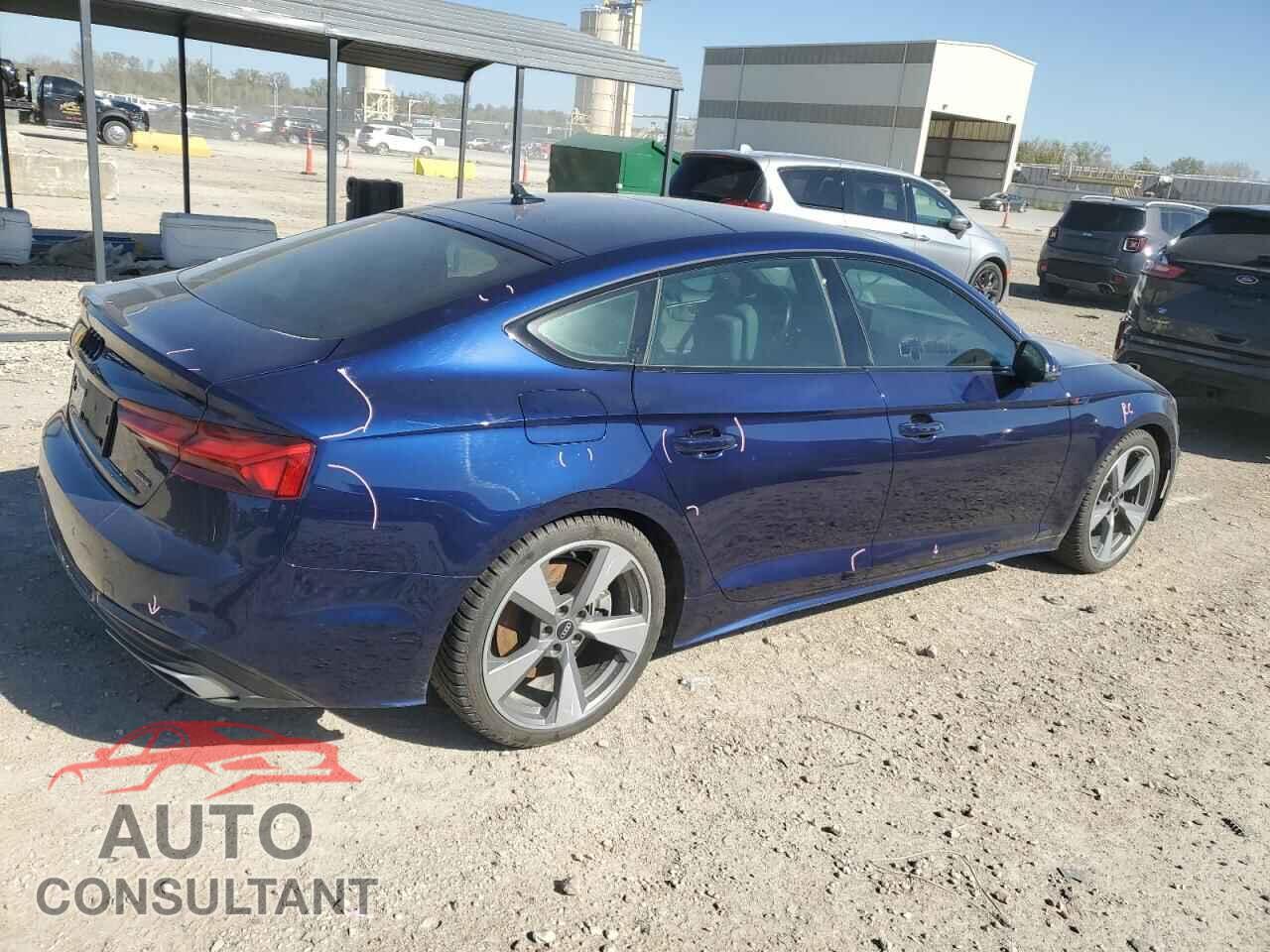 AUDI A5 2021 - WAUFACF56MA041032