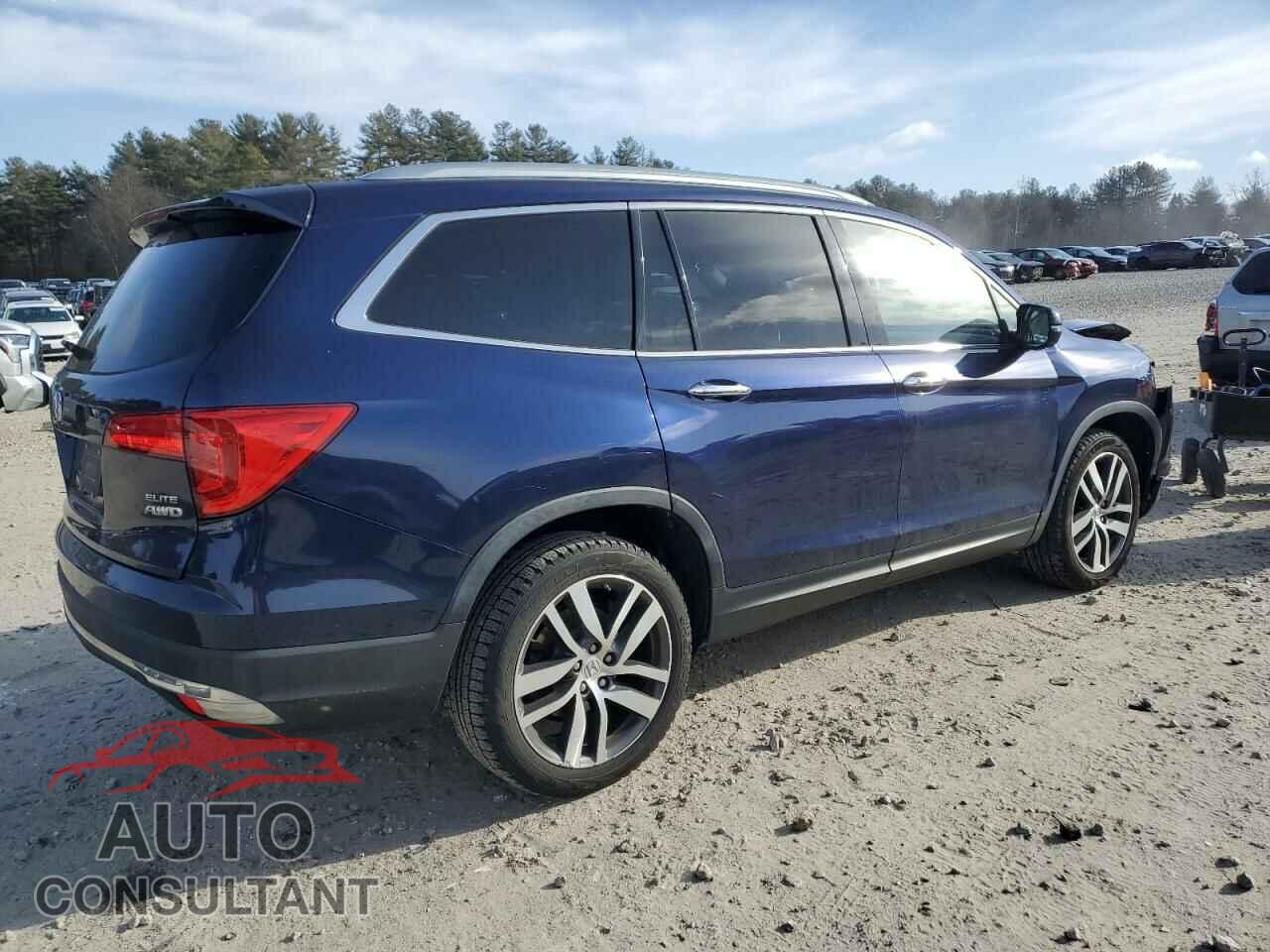 HONDA PILOT 2016 - 5FNYF6H05GB068203