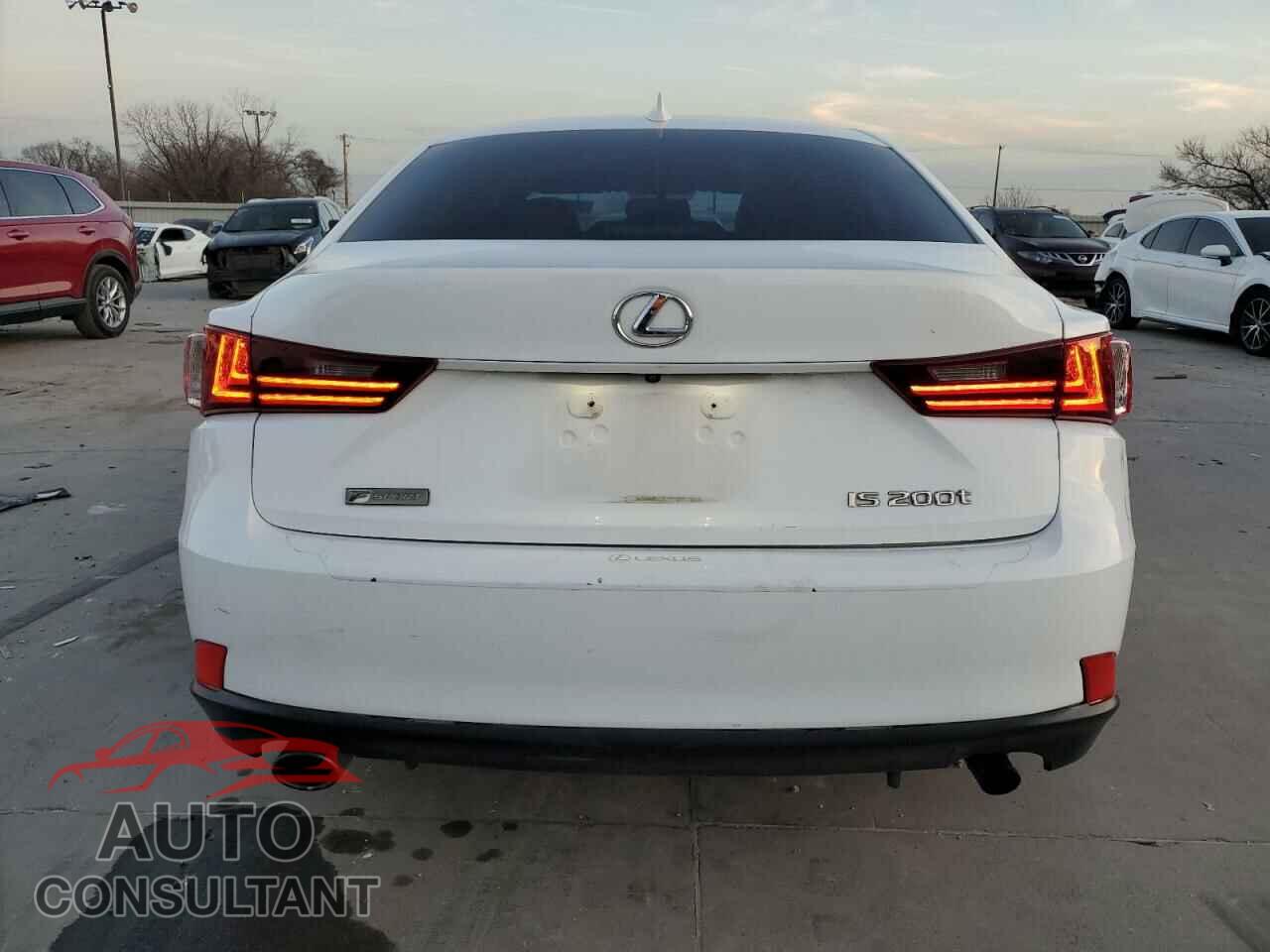 LEXUS IS 2016 - JTHBA1D29G5038412