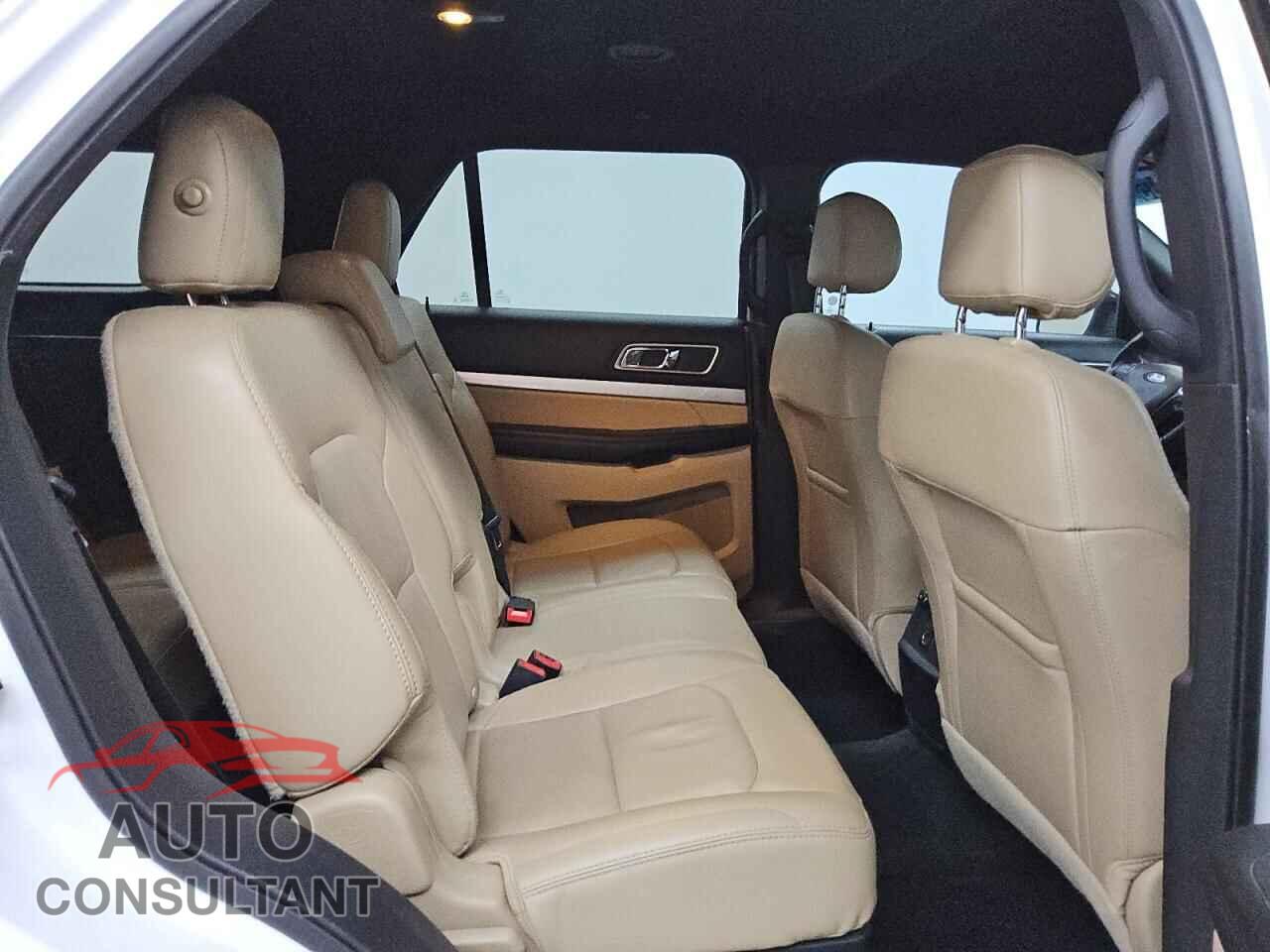 FORD EXPLORER 2017 - 1FM5K7D8XHGA59077