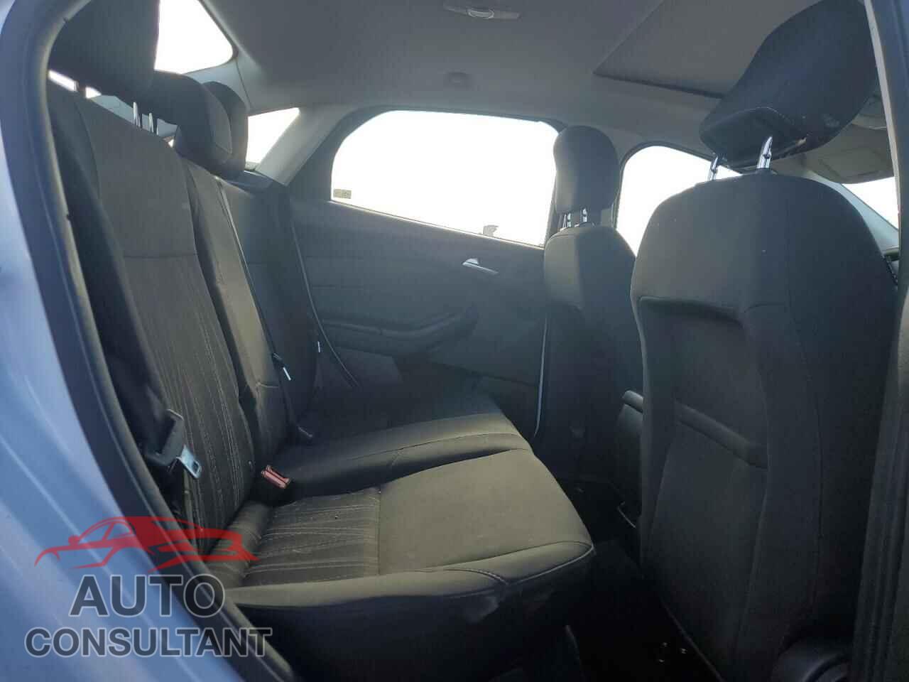FORD FOCUS 2017 - 1FADP3H26HL272184
