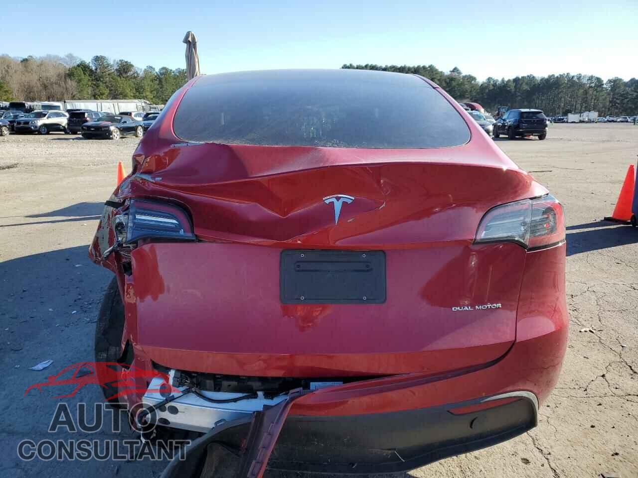 TESLA MODEL Y 2023 - 7SAYGDEE8PF684949