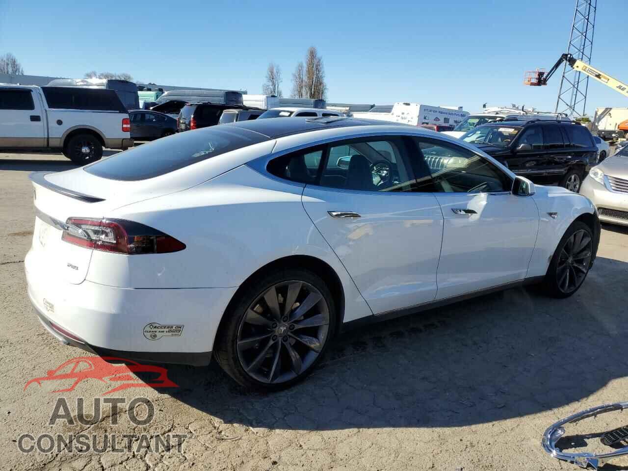 TESLA MODEL S 2013 - 5YJSA1CP7DFP05678