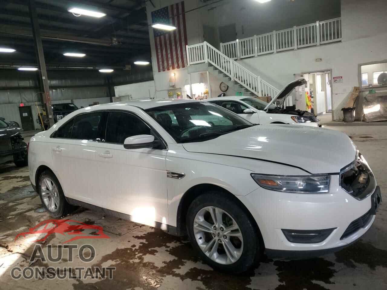 FORD TAURUS 2014 - 1FAHP2E81EG123268