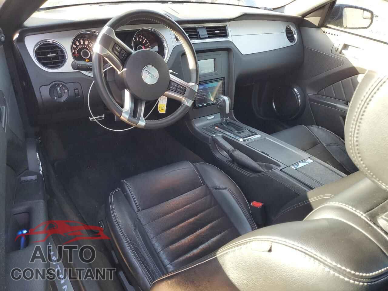 FORD MUSTANG 2014 - 1ZVBP8CF2E5228804